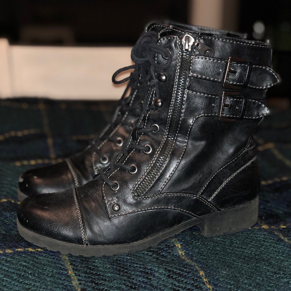 6 1/2 black boots by Guess
